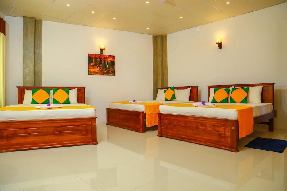Yoho Elegance Range Resort 6/34