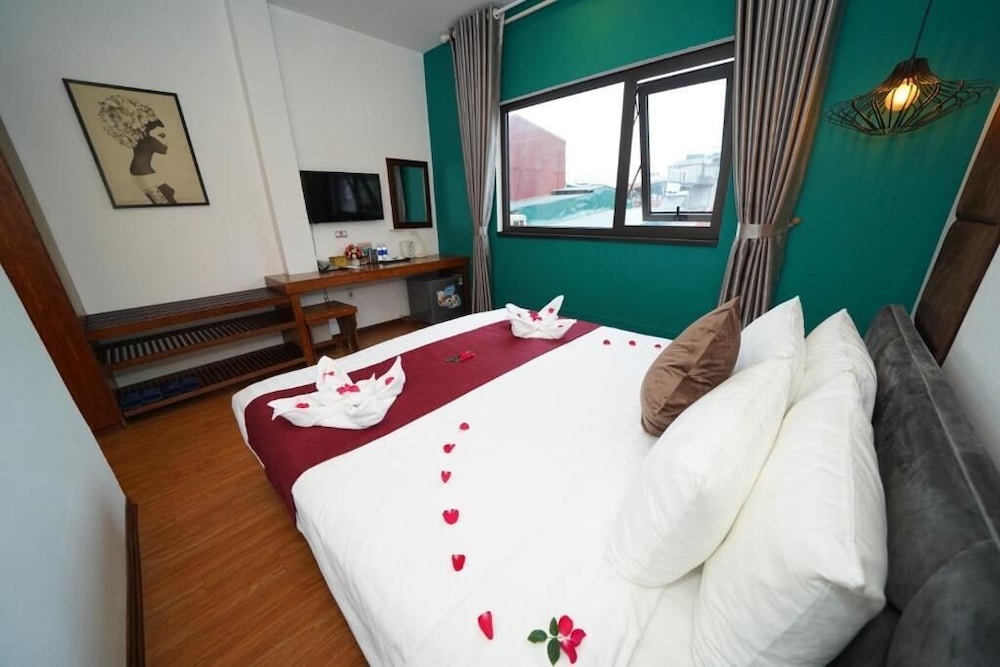 NT Elysian Hotel 38/76