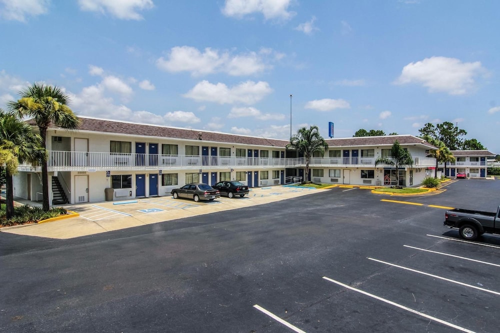 Motel6 Jacksonville, FL - Orange Park 44/60