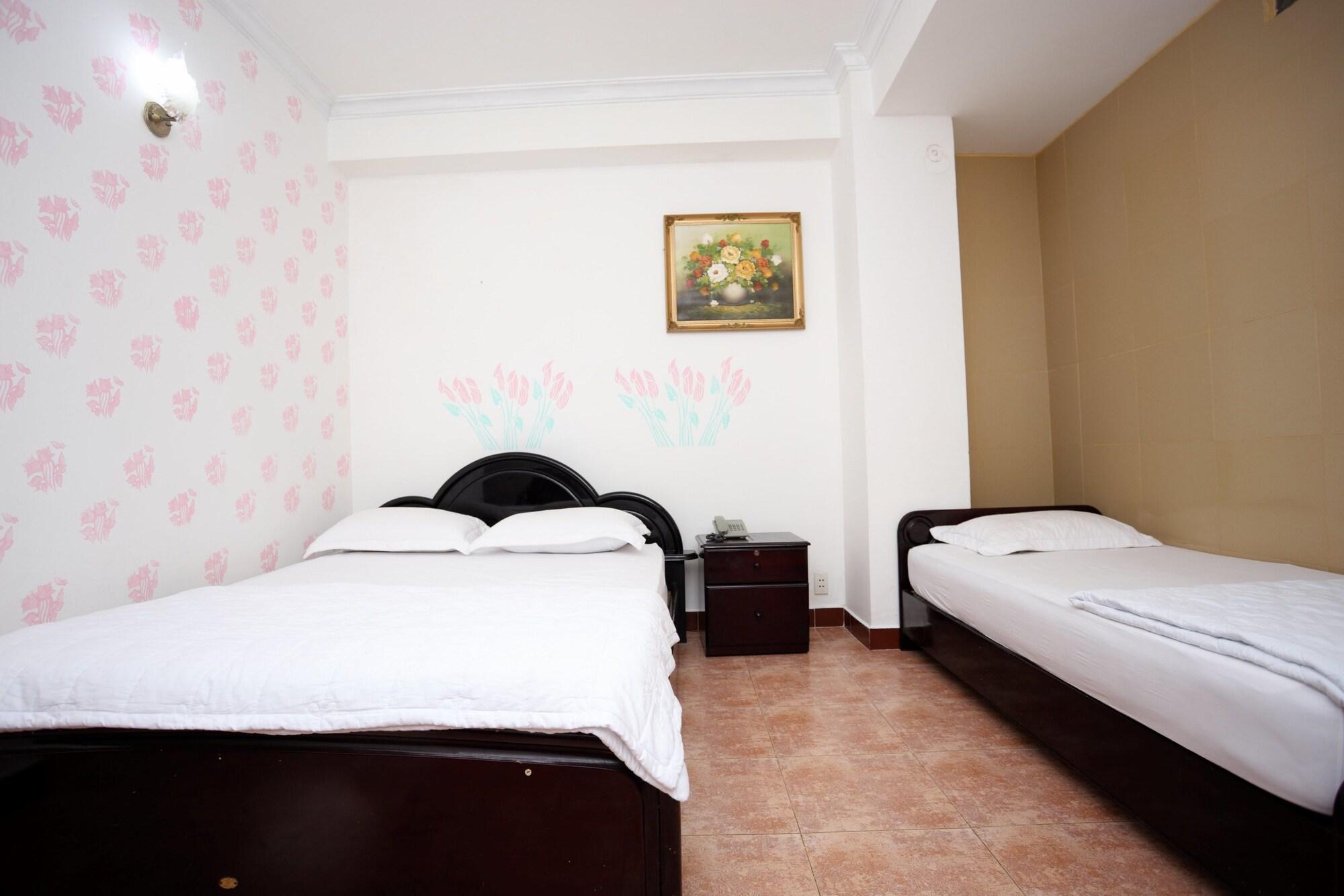 Thanh Lan Hotel 10/98