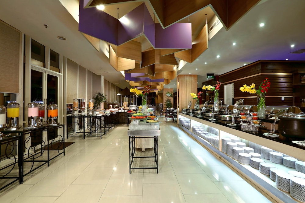 Atria Hotel Gading Serpong 56/72