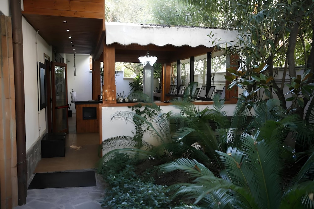 Gardenia Hotel 46/50