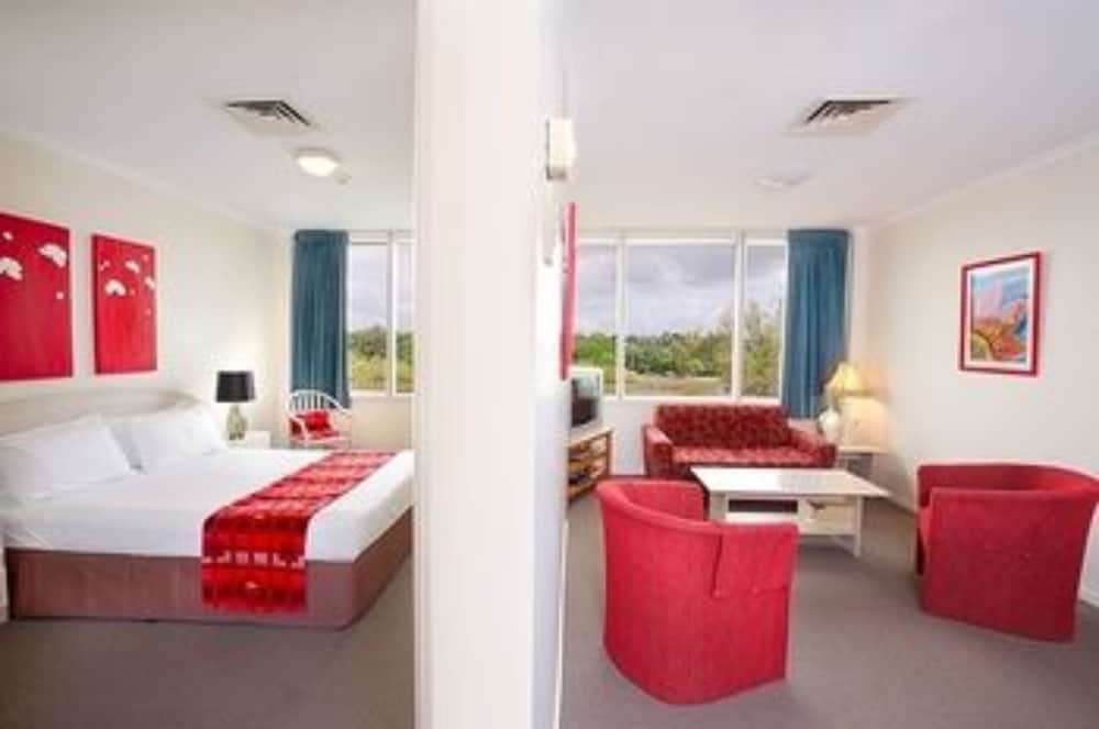 1 BEDROOM, APARTMENT