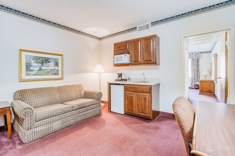Hotel Monroe LA I-20 24/29