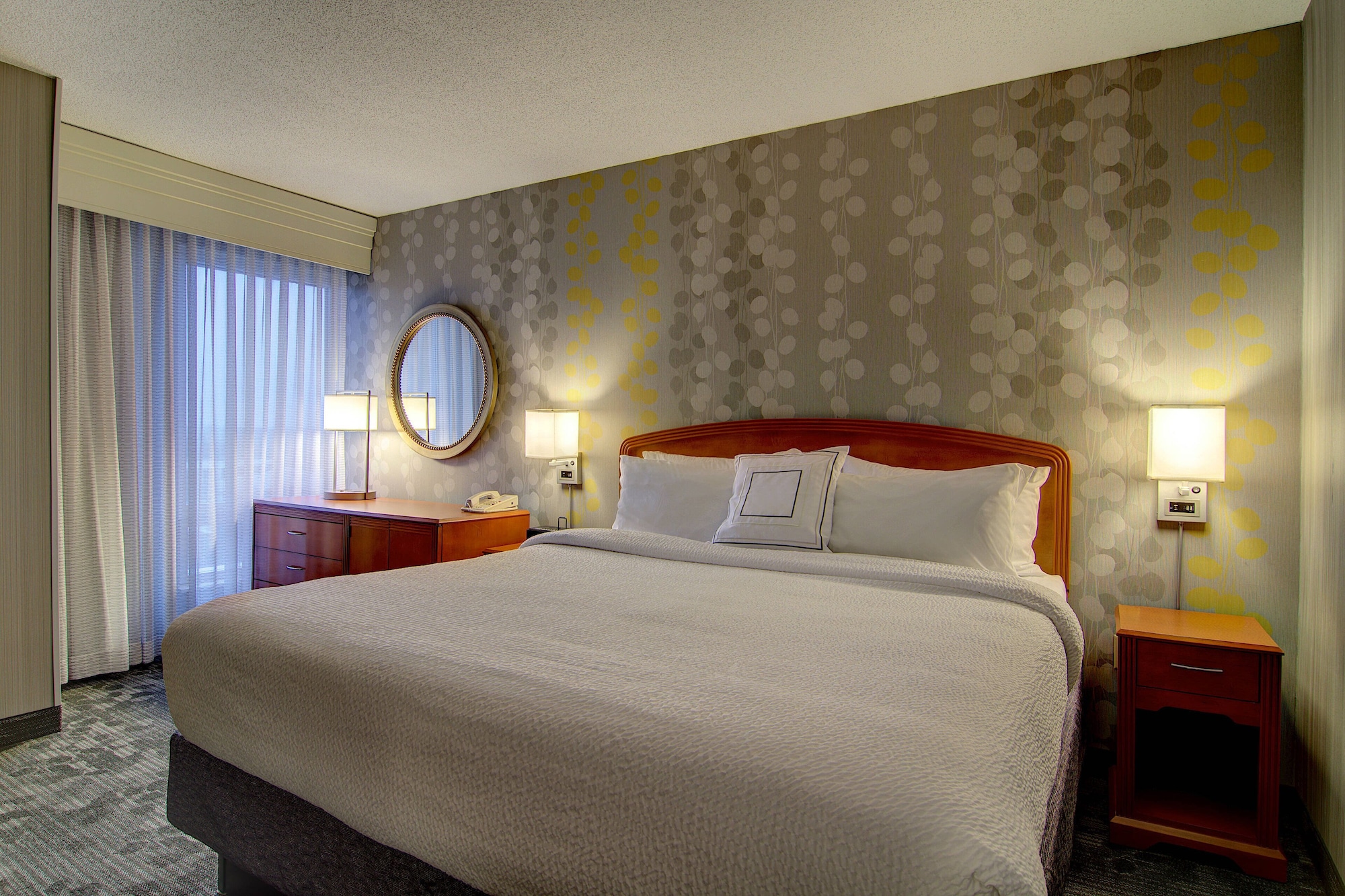 1 Bedroom, Suite, King Bed, Balcony