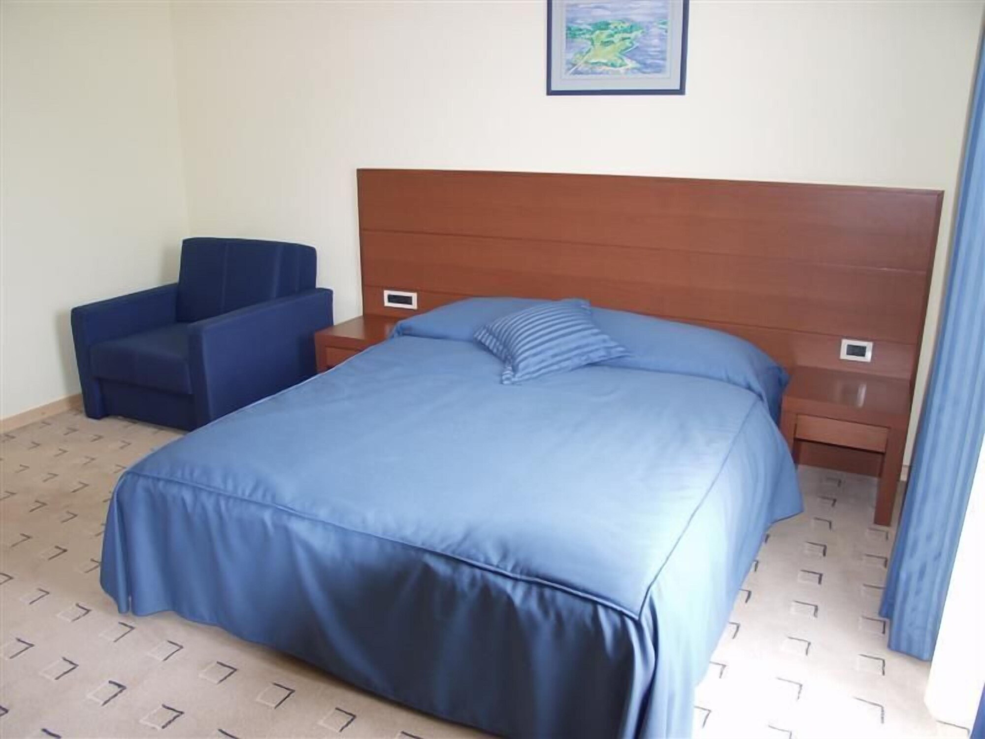 ROOM, DOUBLE BED, SEA VIEW