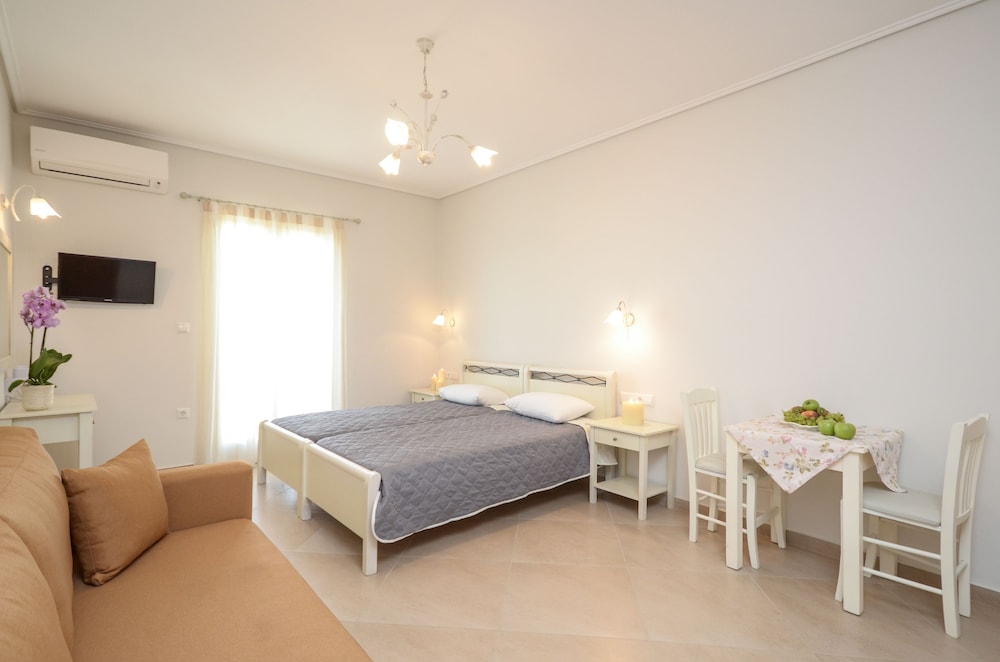 Perla Hotel 25/73