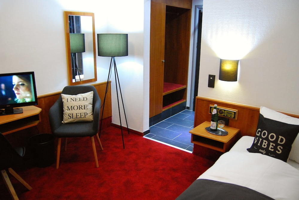 Parkhotel Bergheim 27/36