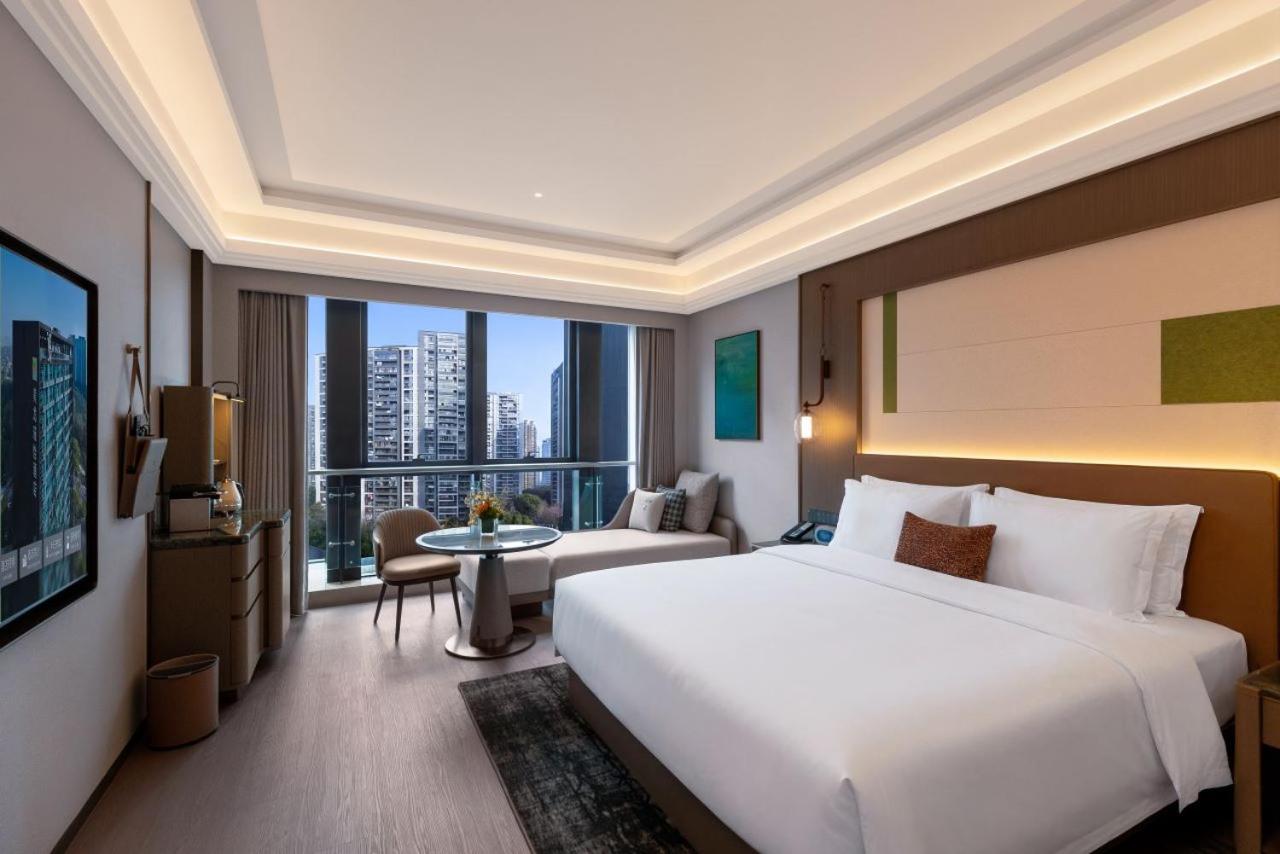 Room, King Bed, Garden View