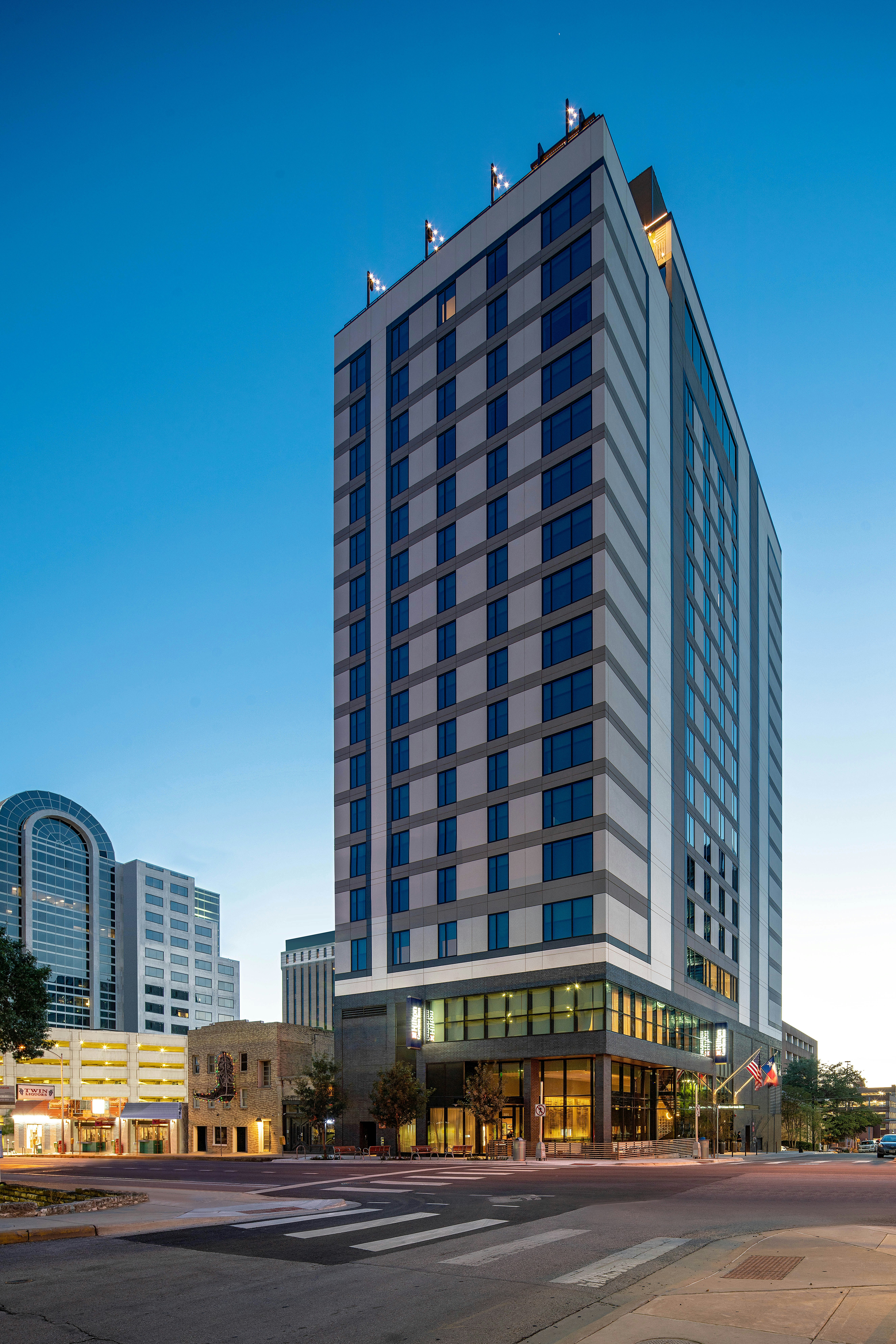 Hilton Garden Inn Austin University Capitol District in AUSTIN - TX
