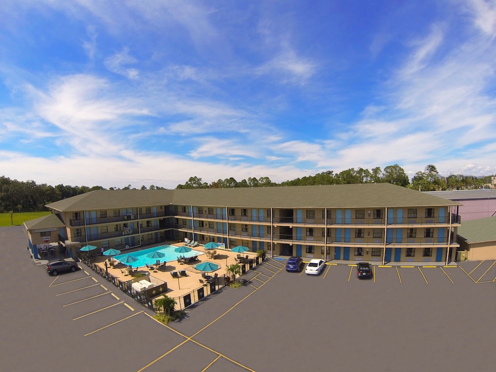 Seasons Florida Resort 4/29
