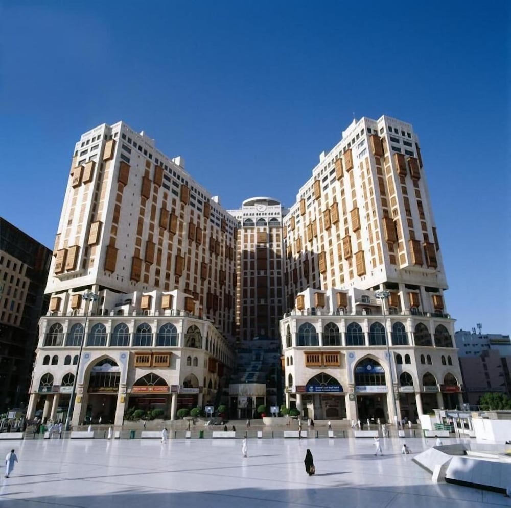 Makkah Hotel 3/72