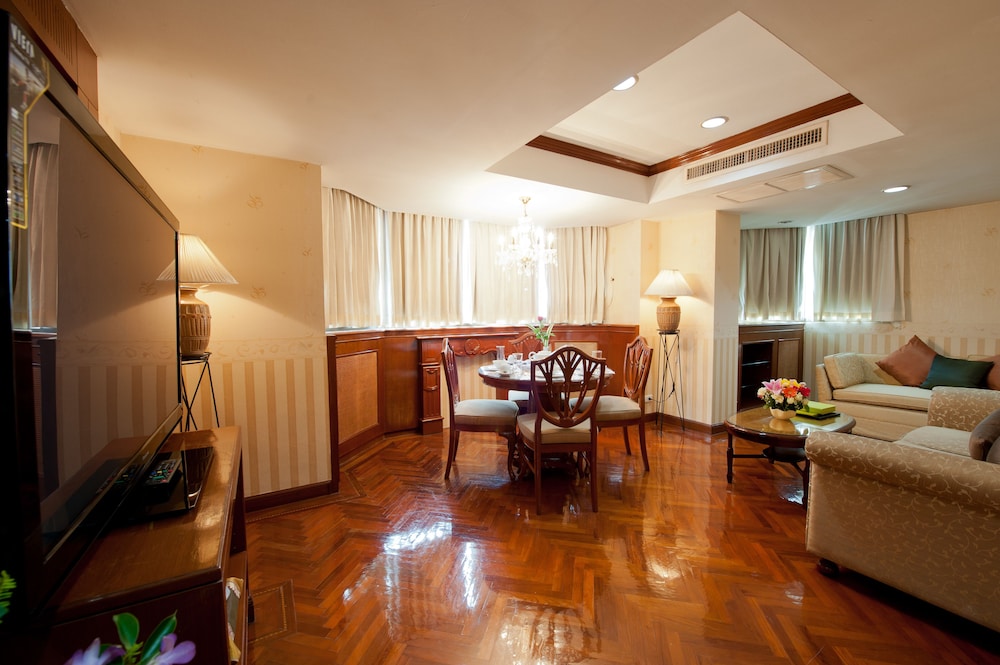 The Grand Sathorn 38/56