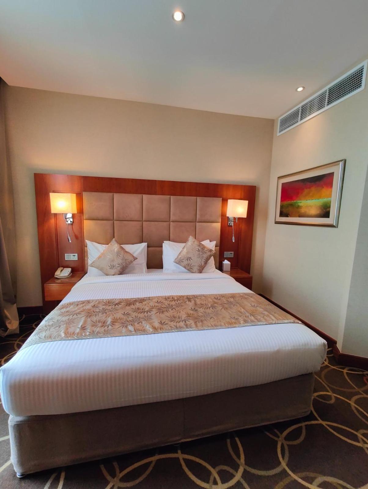 Beach, Deluxe, King Bed