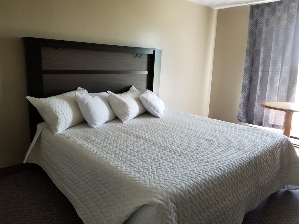 Knights Inn Woodstock 13/37