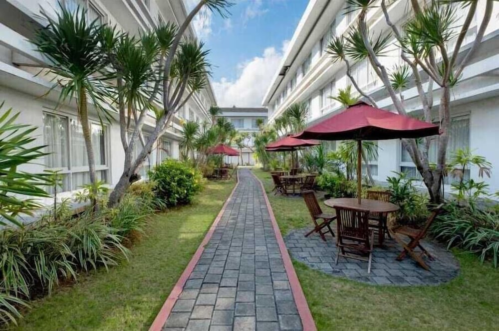 The Kanjeng Suites Kuta Galeria - Bali 50/56