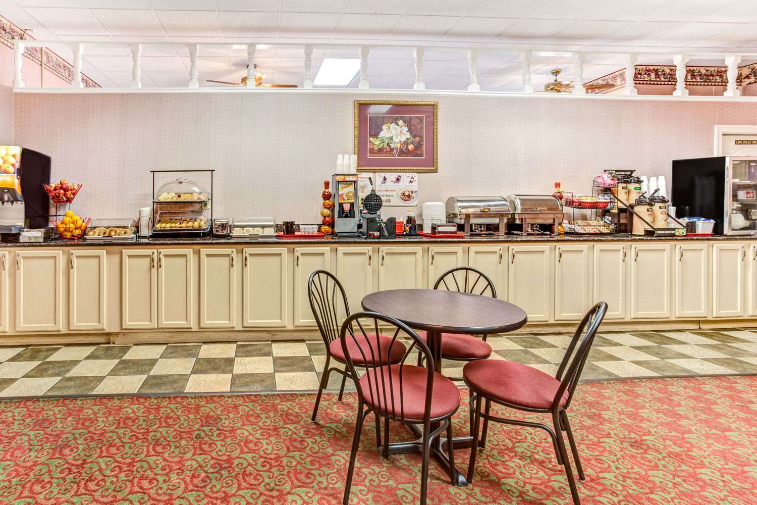 Ramada By Wyndham Murfreesboro 13/24