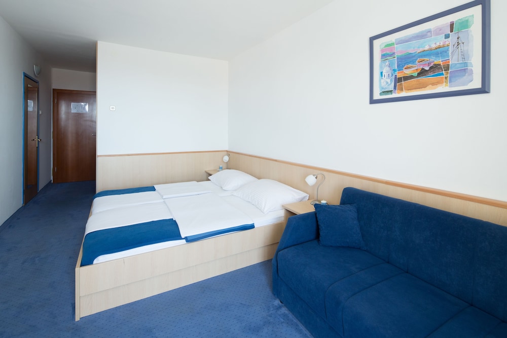 Hotel Bolero 15/50