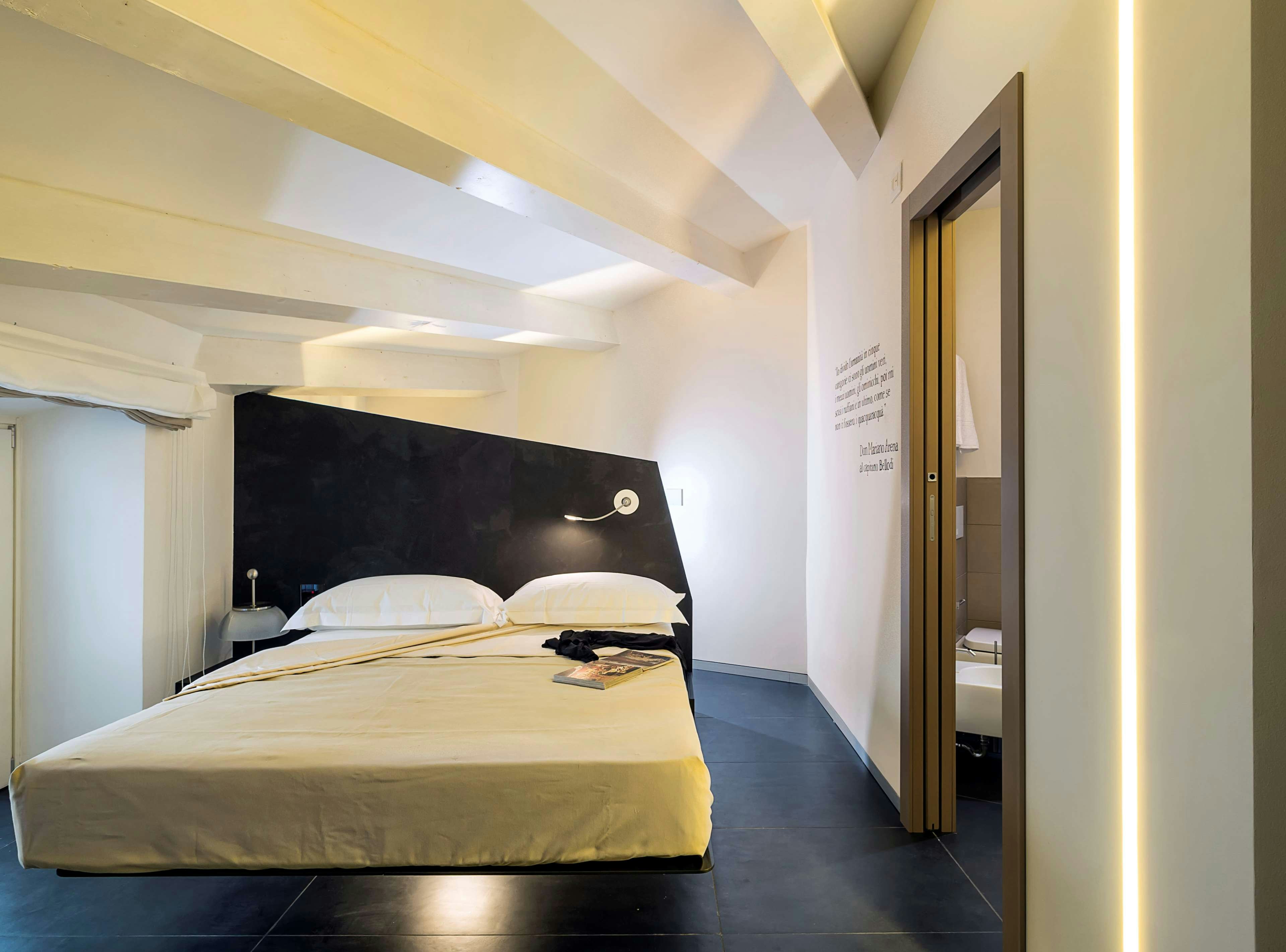 DUOMO SUITES & SPA 10/50