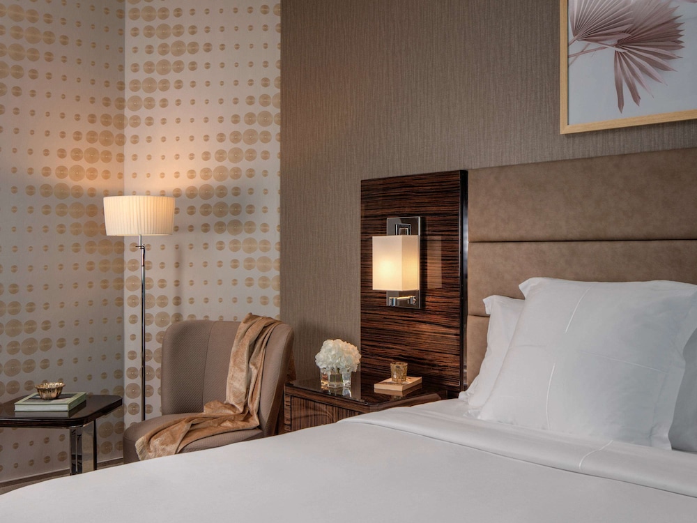 Hyde Hotel Dubai 29/80