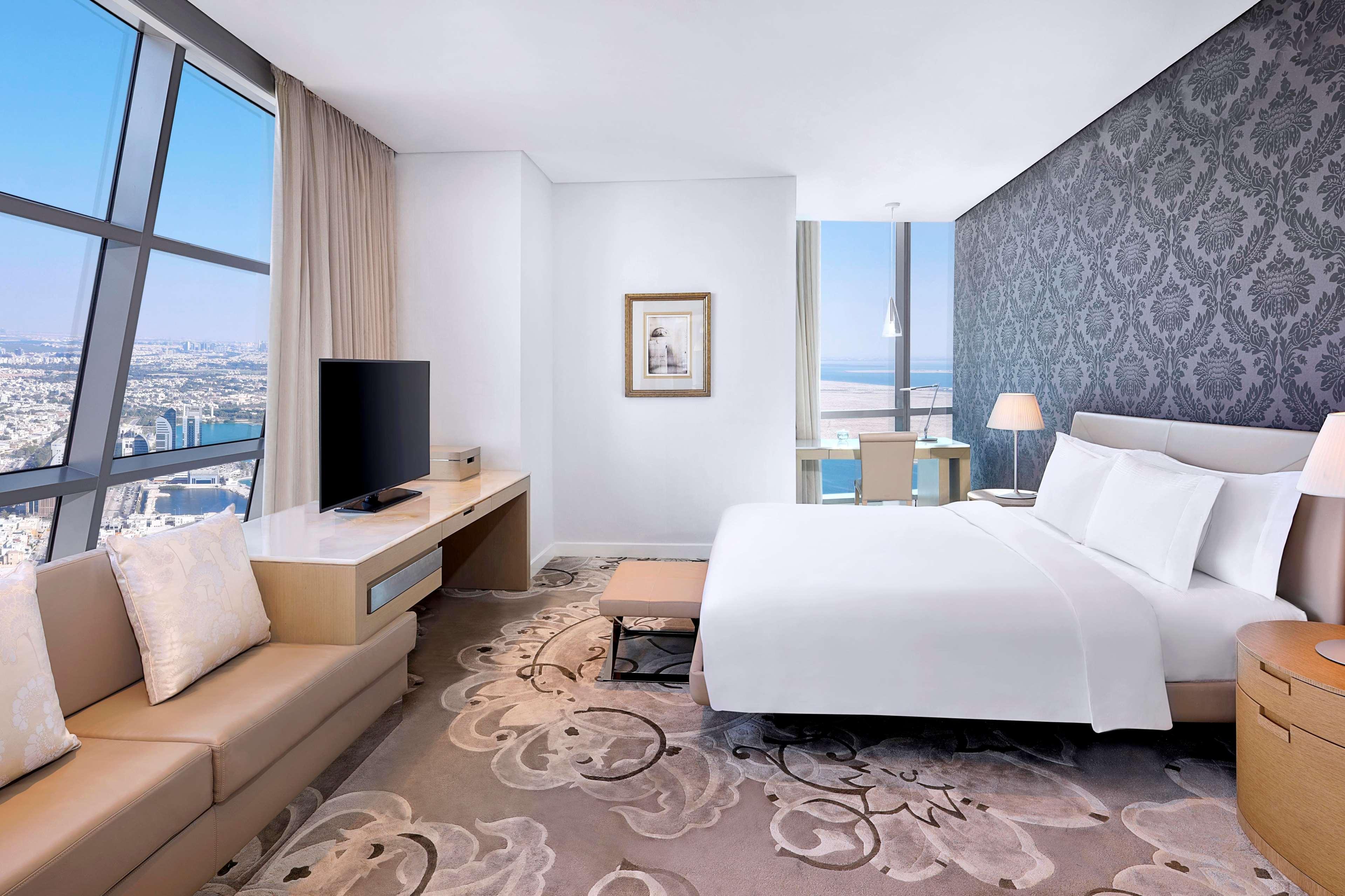 Sky, Suite, Sea View