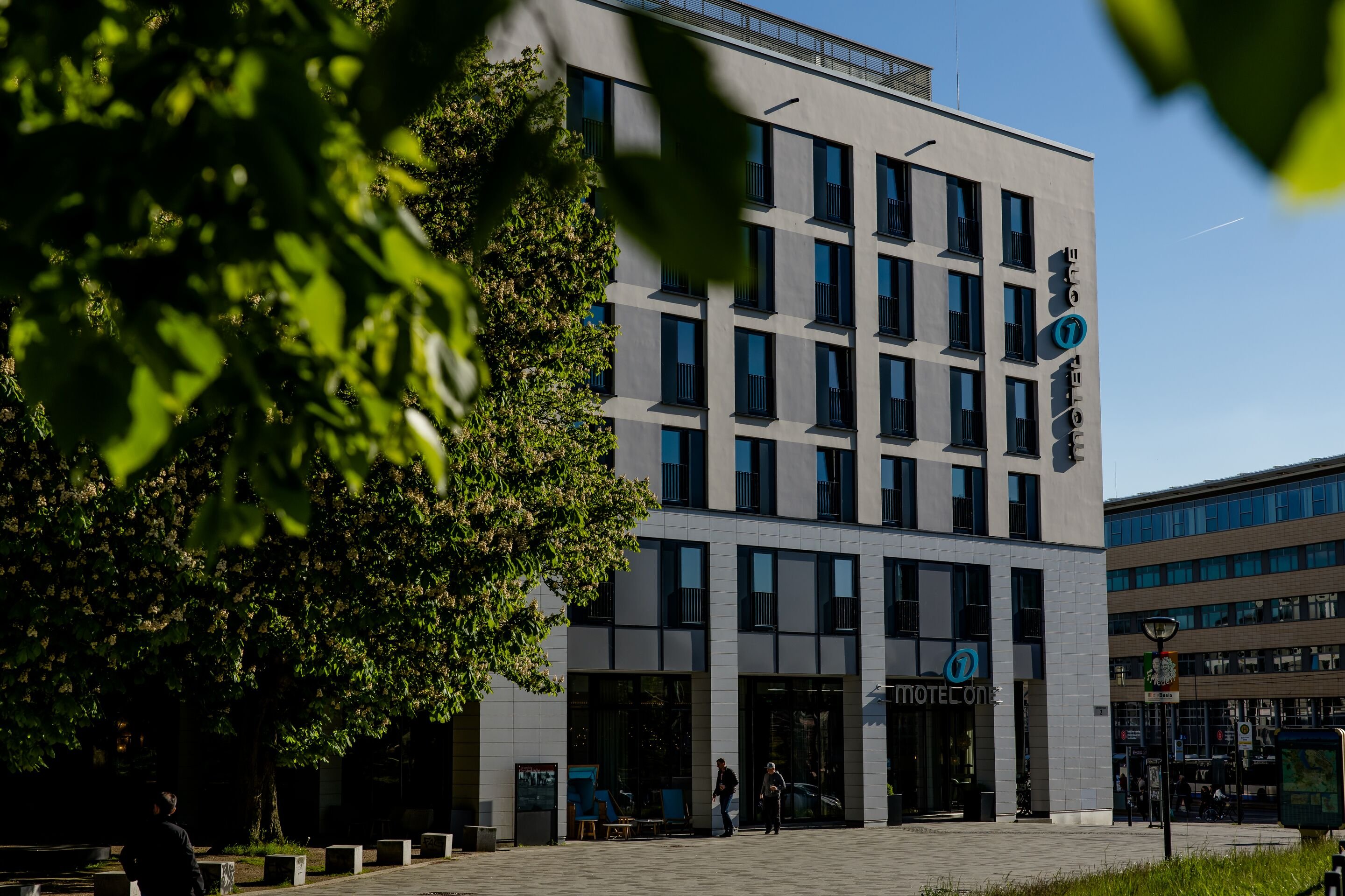 Hotel Motel One Rostock 1/18