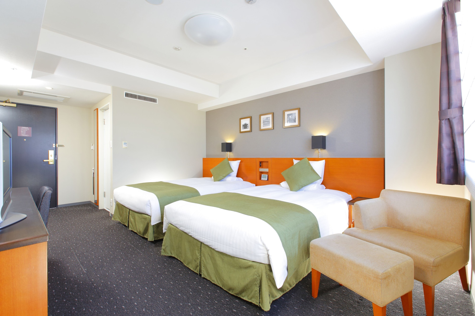 SUPERIOR, TWIN BEDS