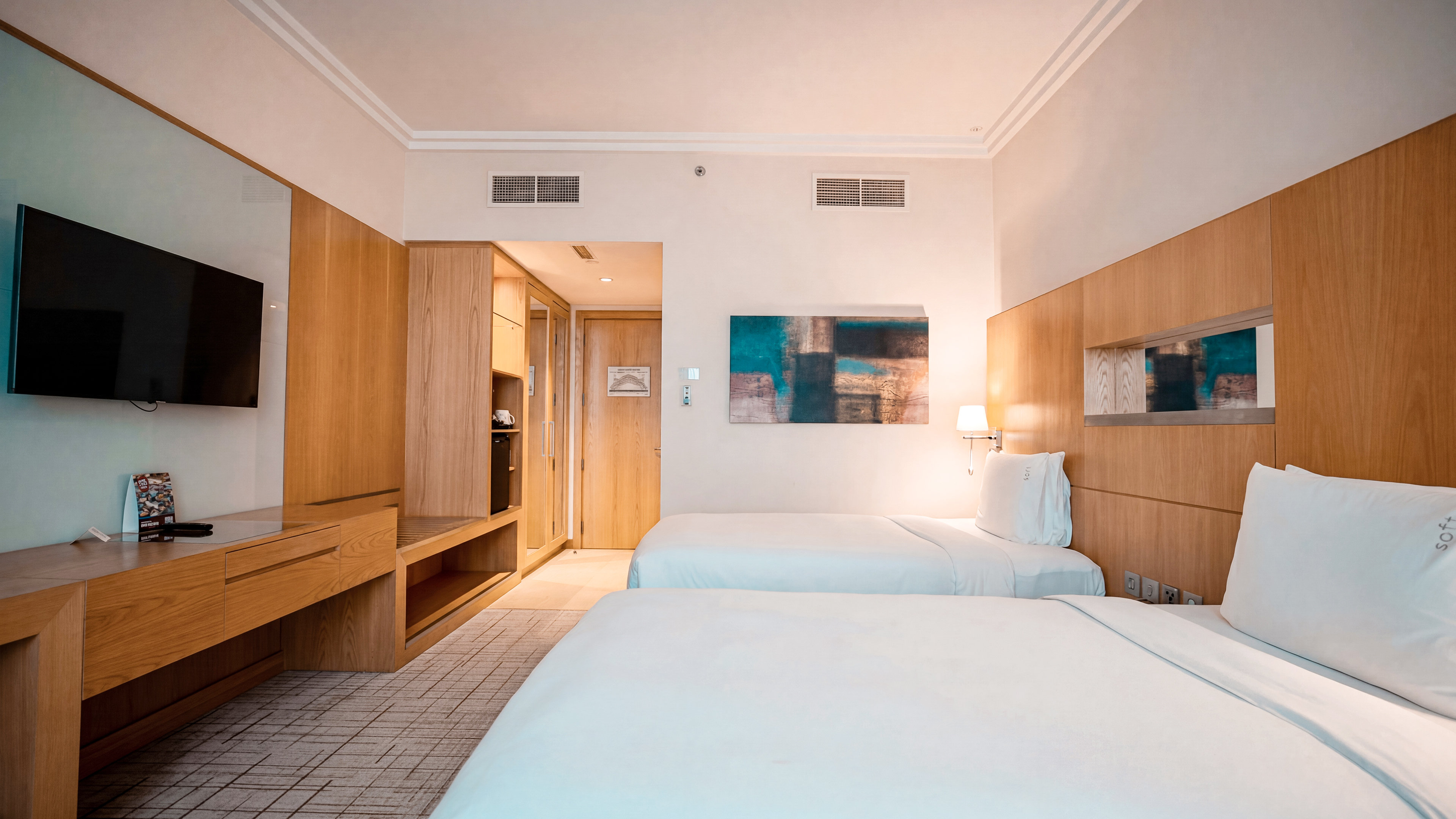 Holiday Inn Abu Dhabi Hotel 22/73