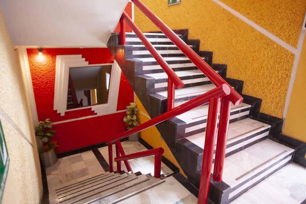 Hotel Ancona 30/33