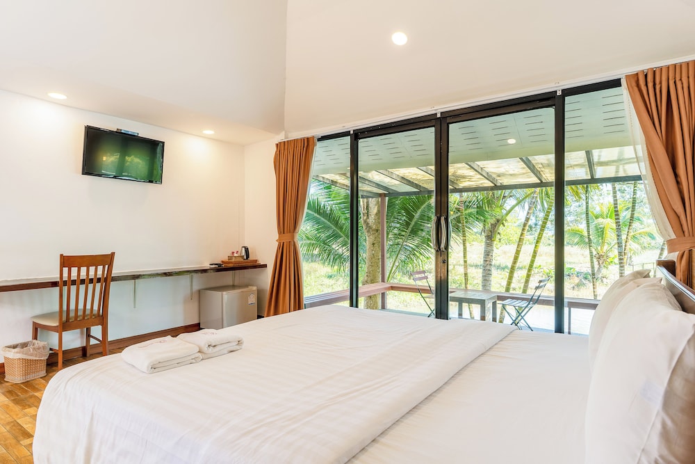 SUPERIOR, DOUBLE BED