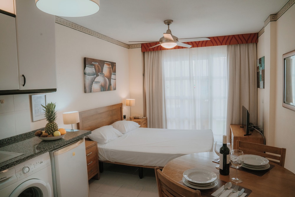 Crown Resorts Club Marbella 9/50