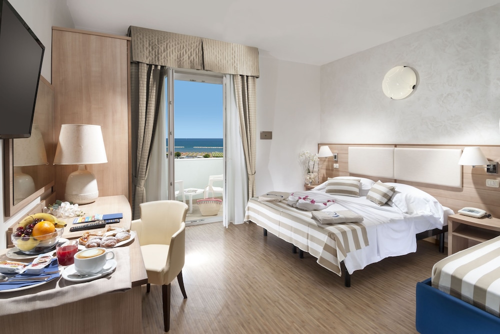 Hotel Losanna Gabicce Mare 13/59