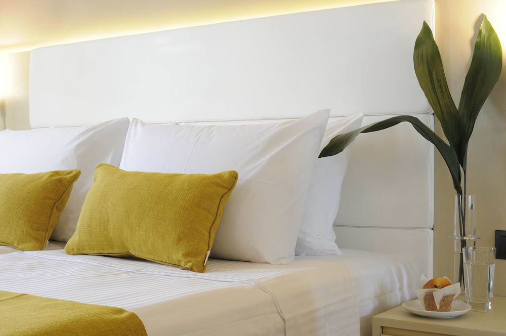 Athens Avenue Hotel 13/41