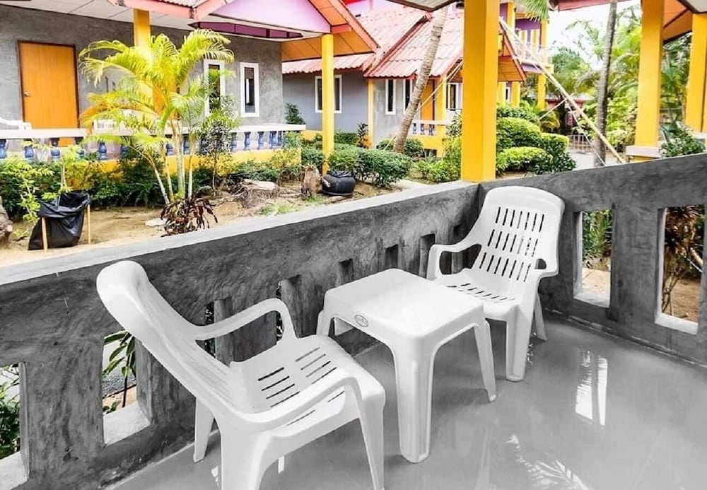 Lanta New Beach Bungalows 29/50