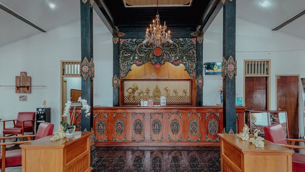 Brongto Hotel 12/55