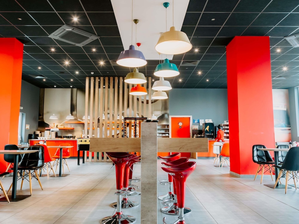 Ibis Sofia Airport Hotel 46/60