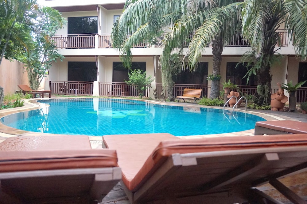 Thai Pura Resort Pattaya 6/55
