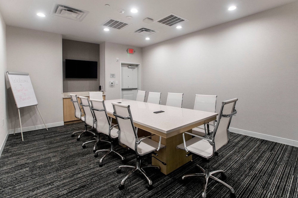 TownePlace Suites by Marriott Conroe 50/51