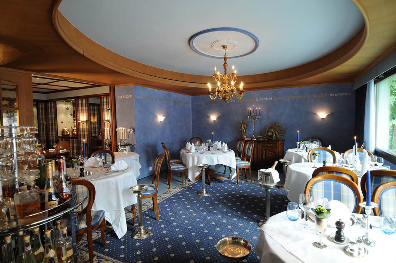 Waldhotel Doldenhorn 39/48
