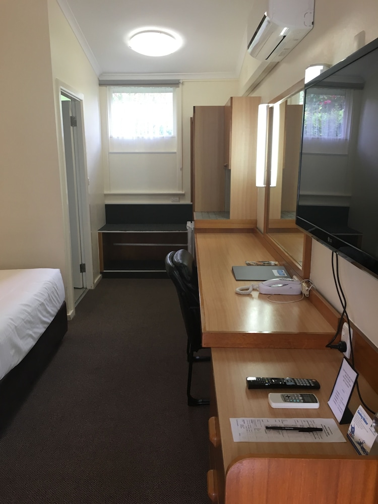 Waterview Gosford Motor Inn 34/72