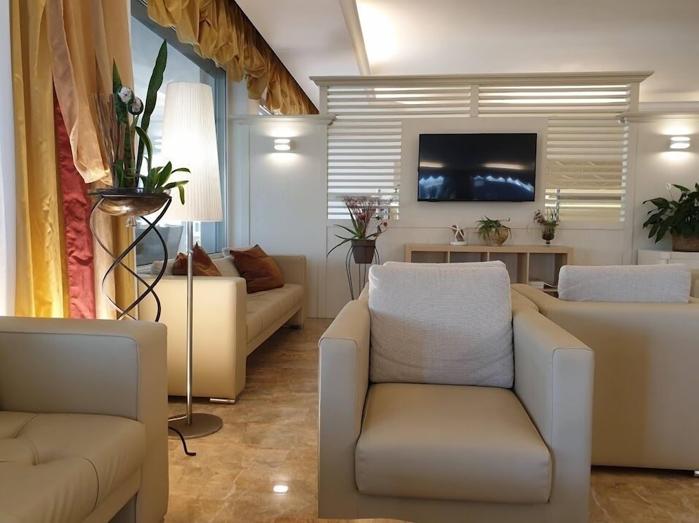 HOTEL BENINI 20/48