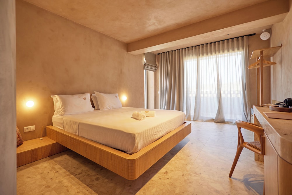 Suite, King Bed