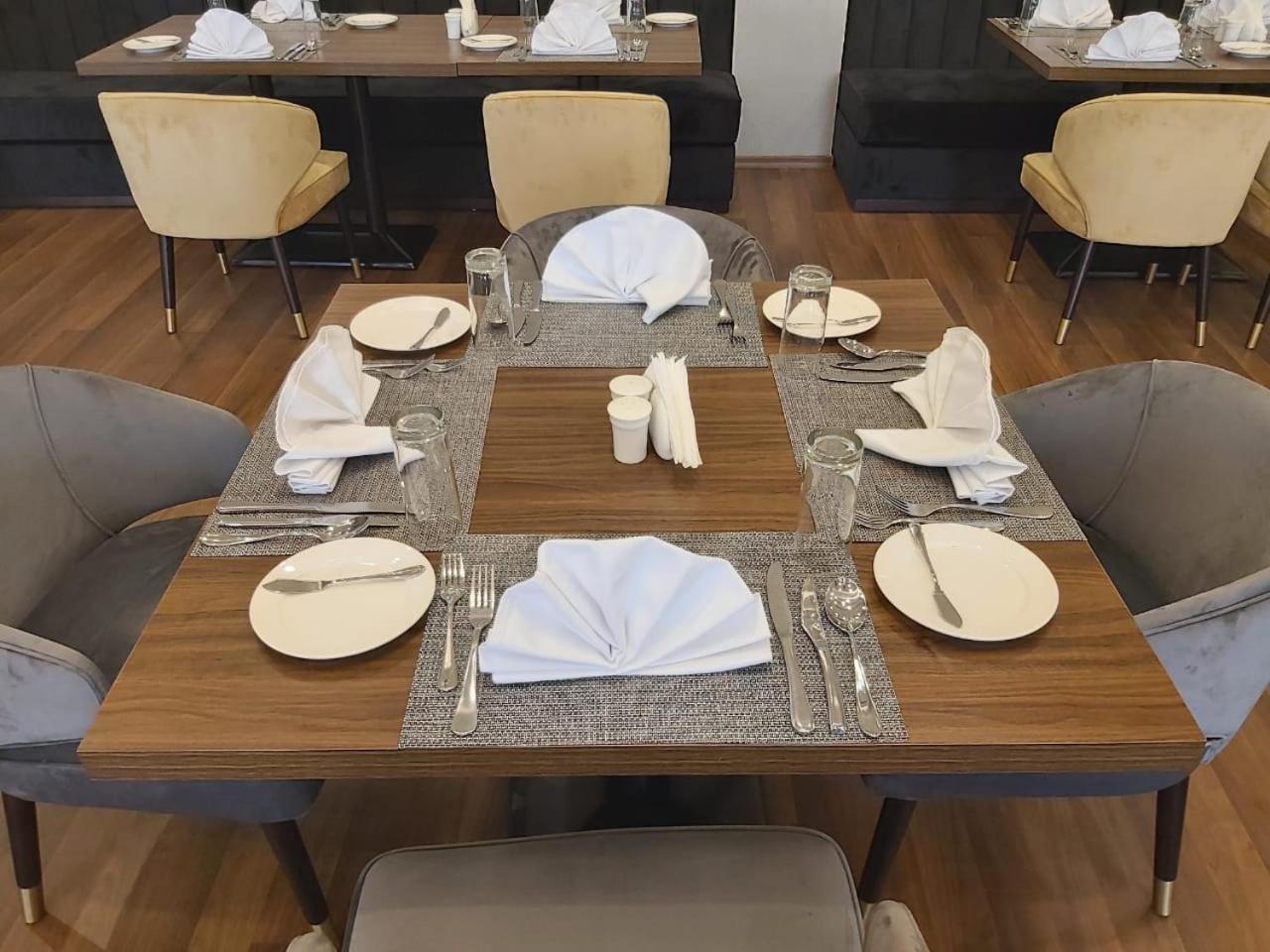 Basrah International Airport Hotel 58/76