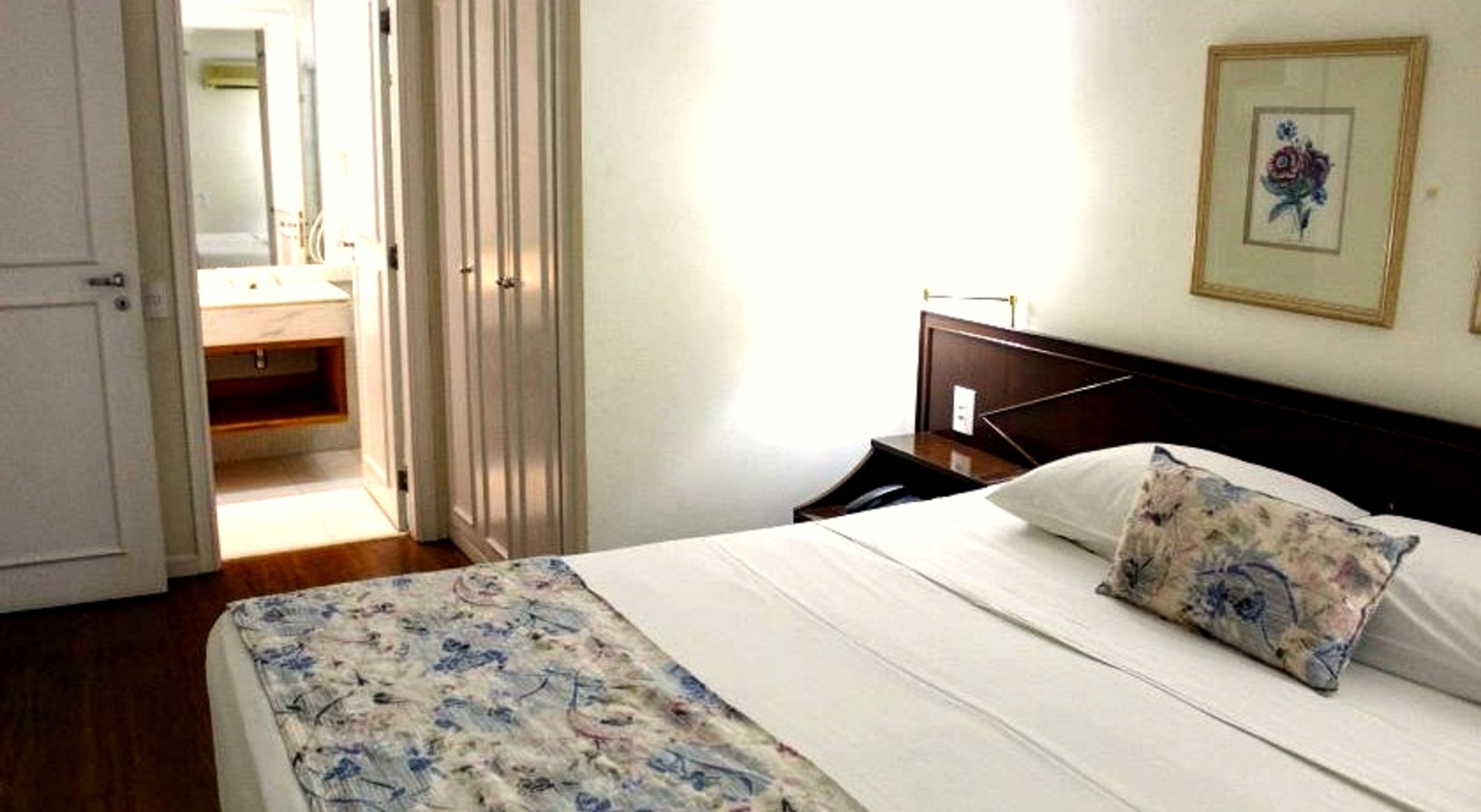 Luxury, Suite