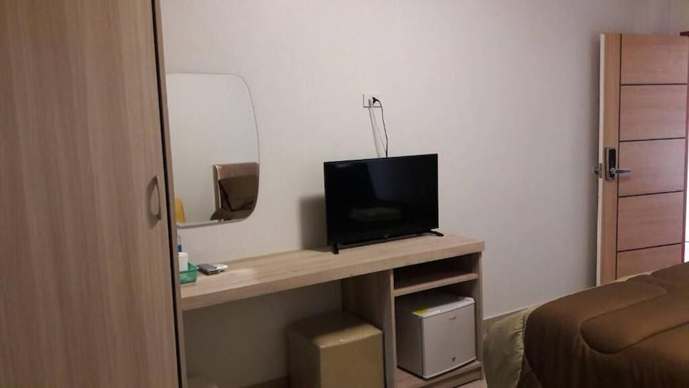 Roseate Bangkok Hotel 9/12