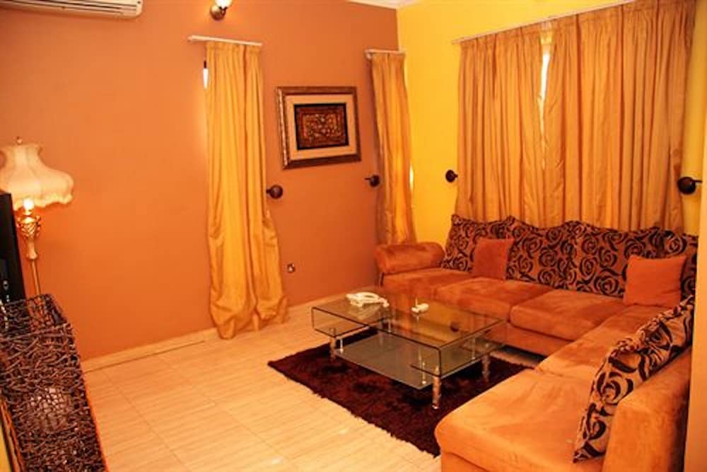 Solitude Hotel Victoria Island 22/30