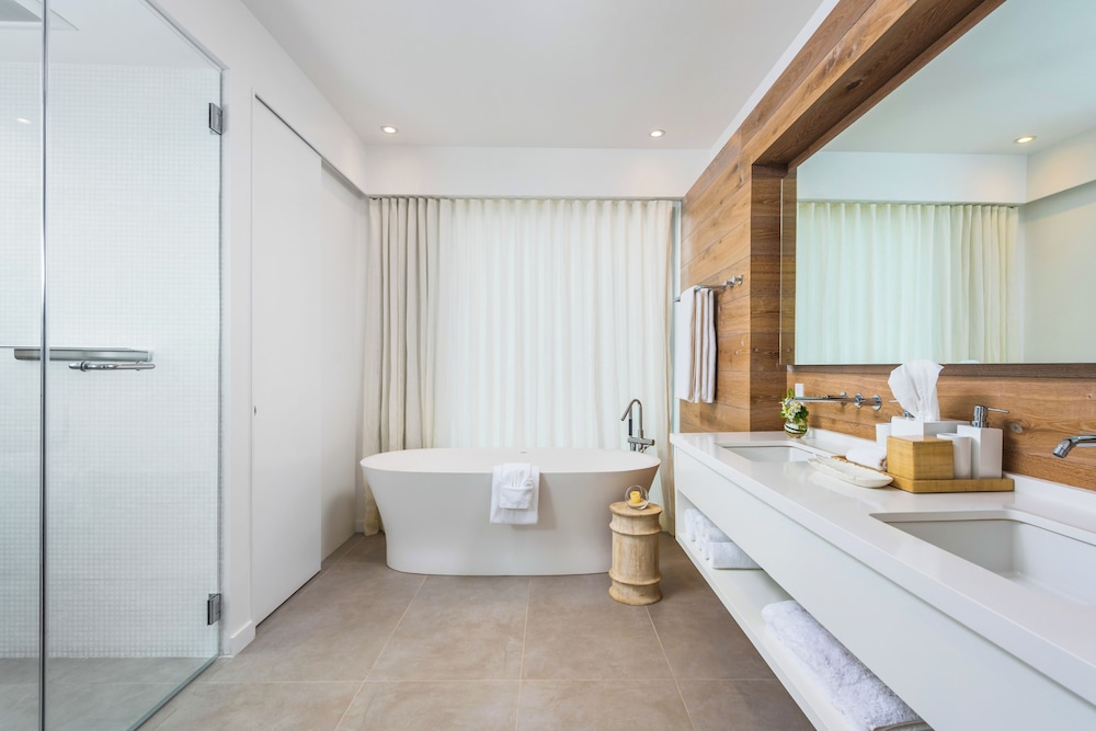 Long Bay, 6 Bedrooms, Villa, Twin Beds, 4 King Beds