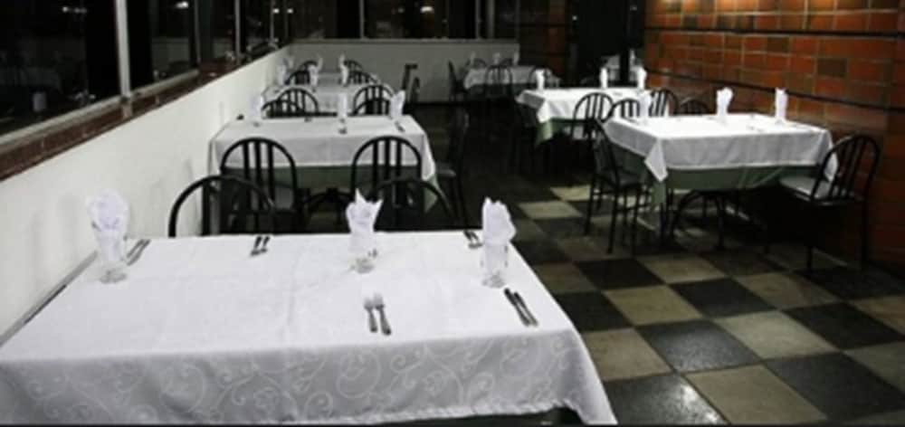 restaurant-cafeteria