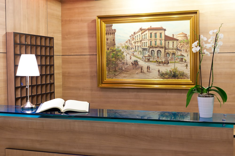 Athens Odeon Hotel 37/69