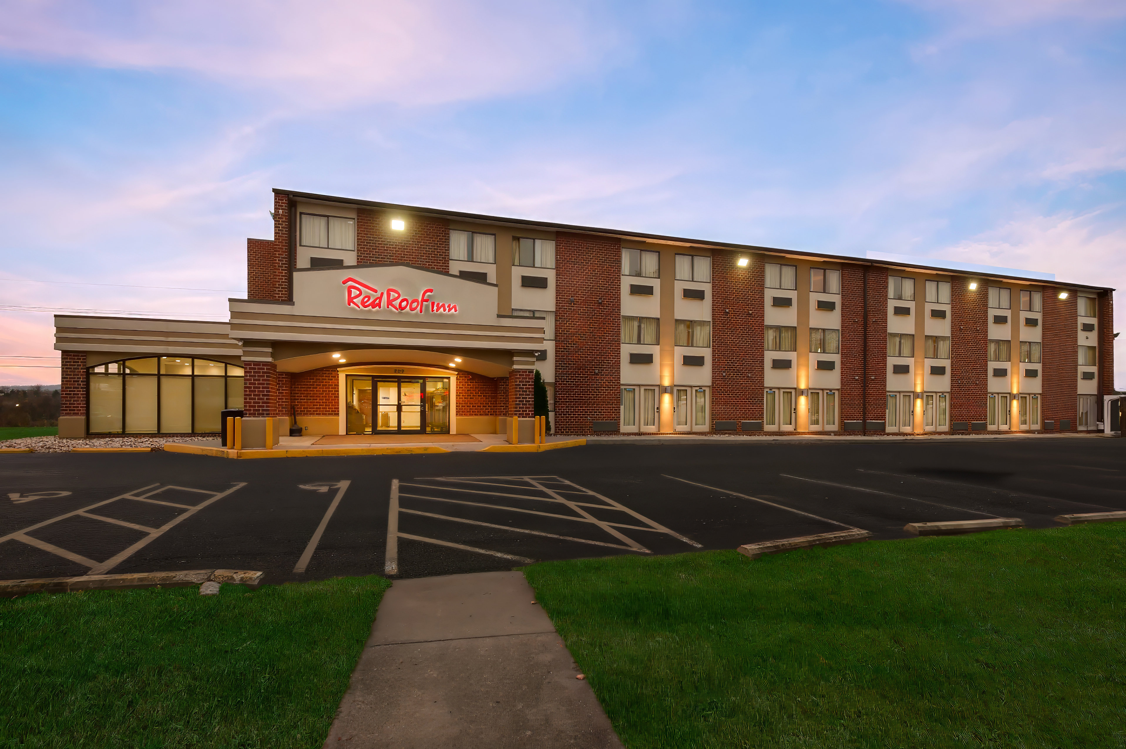 Days Inn Martinsburg 19/24